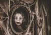 bloody mirror Horror Stories in Hindi,